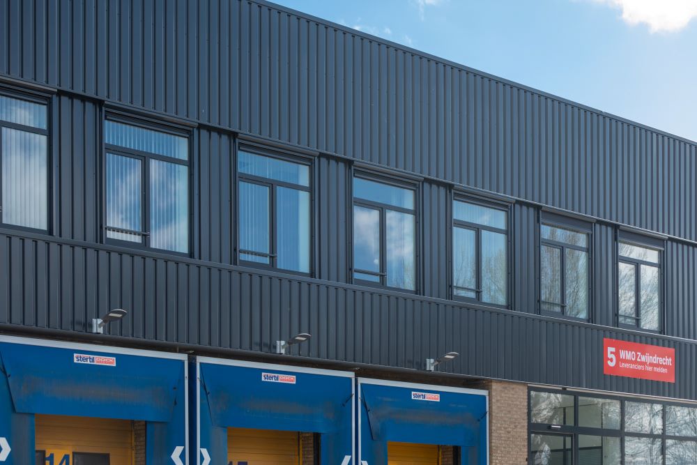 Kozijnvervanging kunststof kozijnen bedrijfspand Zwijndrecht