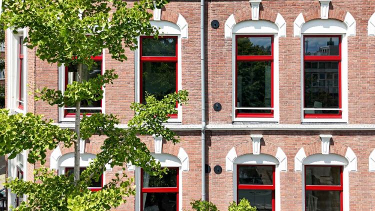 Kozijnvervanging houten en kunststof kozijnen